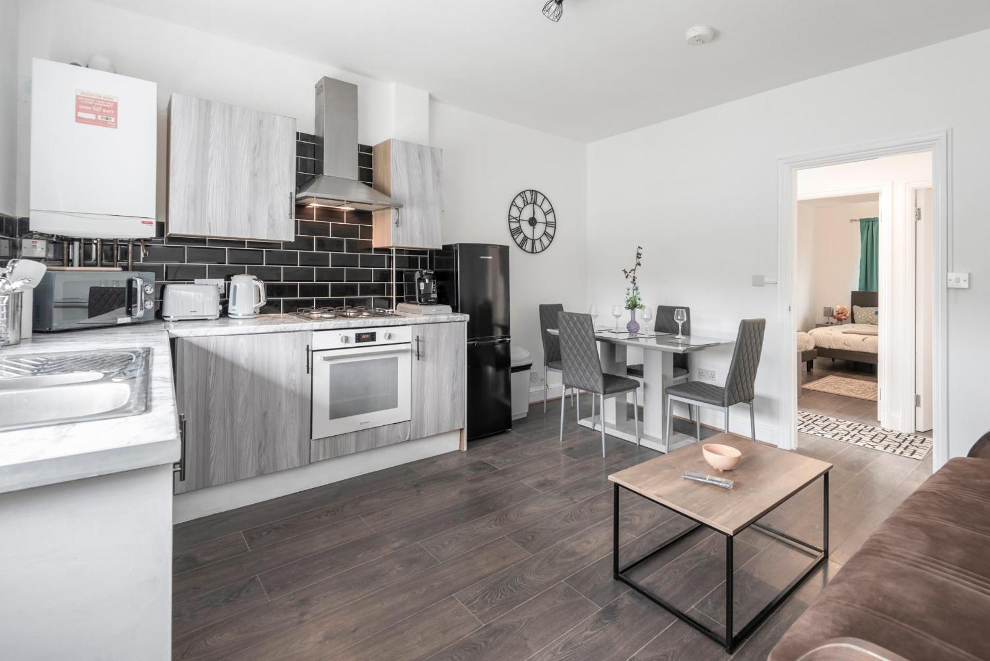 Modern Family Home W/Wi-Fi, Netflix, Self Check-In Londra Dış mekan fotoğraf