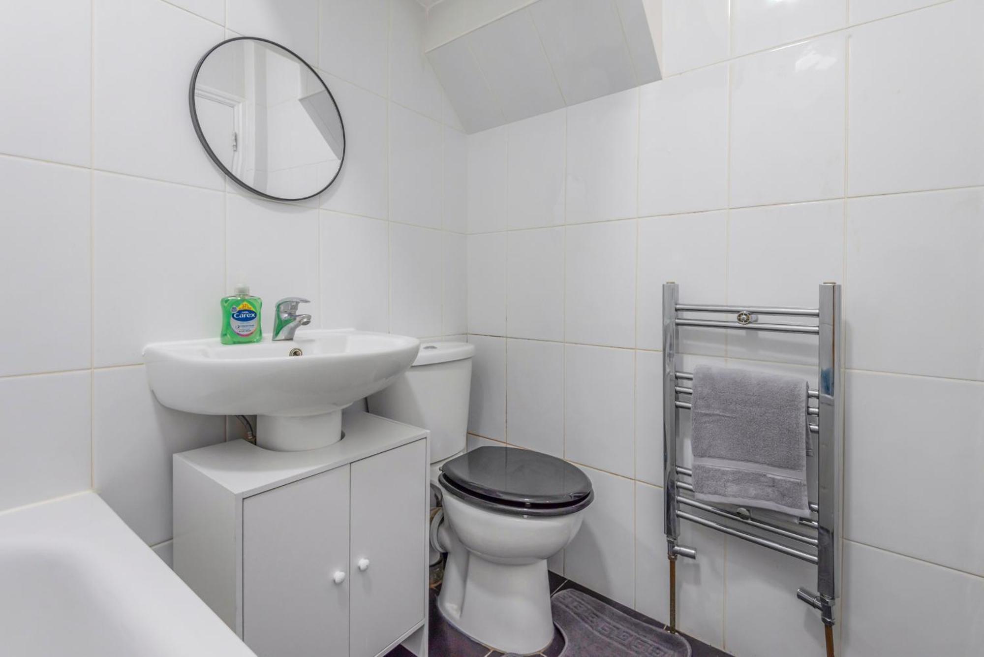 Modern Family Home W/Wi-Fi, Netflix, Self Check-In Londra Dış mekan fotoğraf
