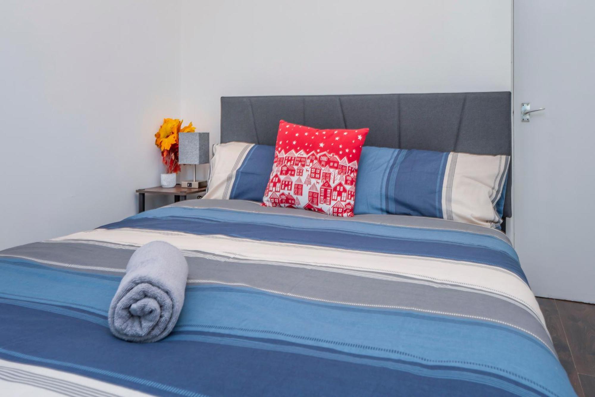 Modern Family Home W/Wi-Fi, Netflix, Self Check-In Londra Dış mekan fotoğraf