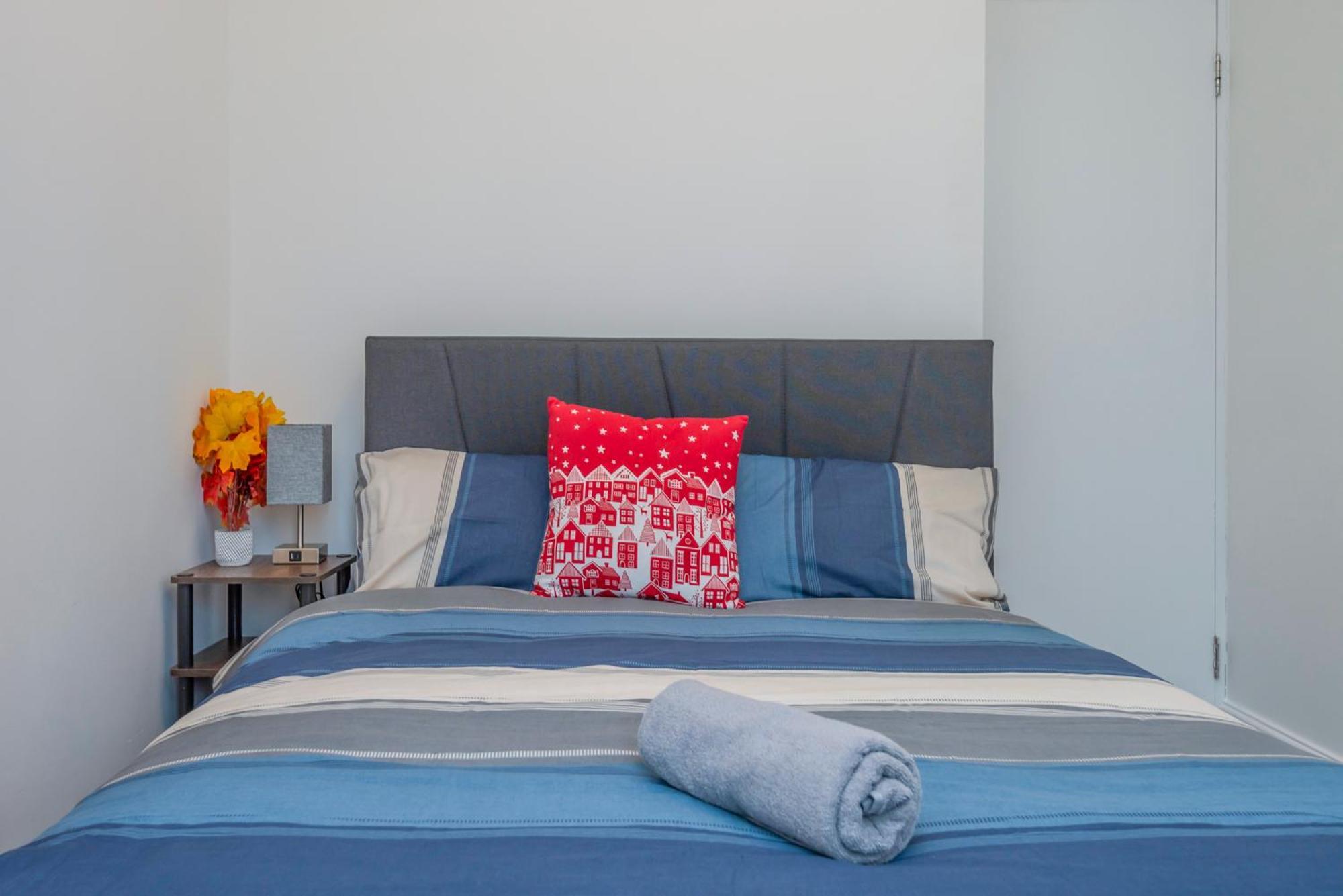 Modern Family Home W/Wi-Fi, Netflix, Self Check-In Londra Dış mekan fotoğraf